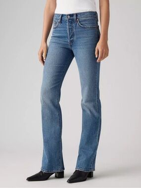 Levi’s Wedgie Bootcut Jeans size 32